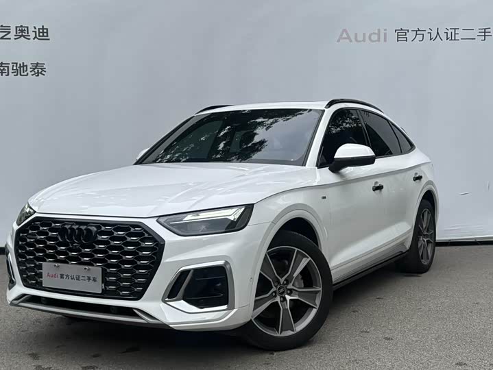 Audi Q5L Sportback 2021 40 TFSI Luxury — фото 1