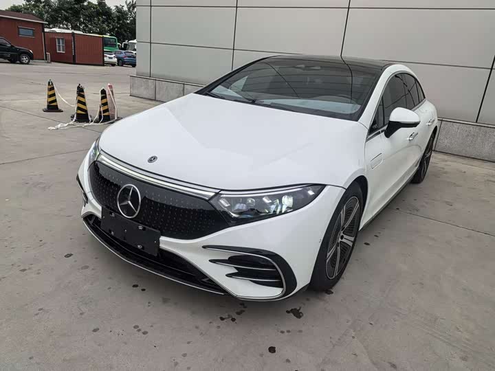 Mercedes-Benz EQS 2022 450+