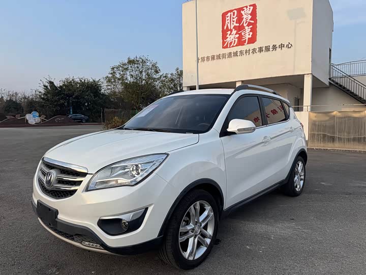 Changan CS35 2016 1.6 L ATLuxury V — фото 1