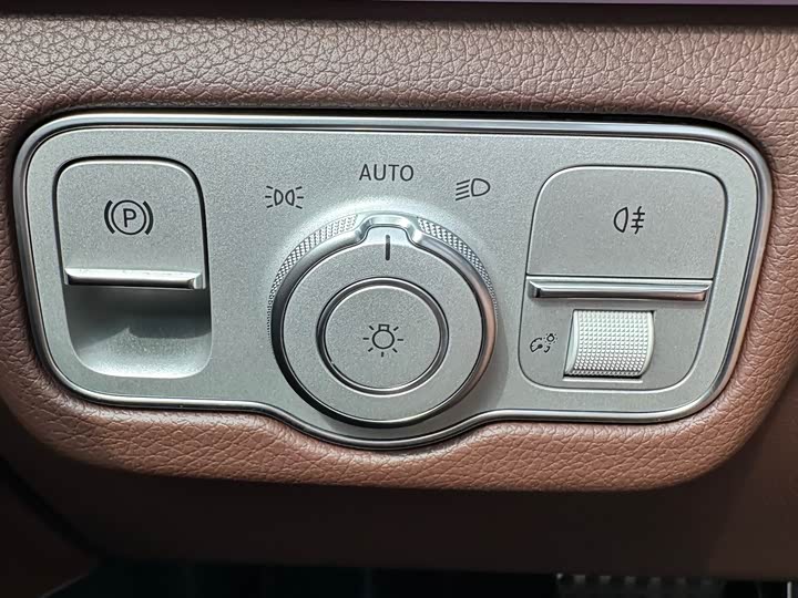 Mercedes-Benz GLS 2024 GLS 450 4 MATIC Luxury — фото 32