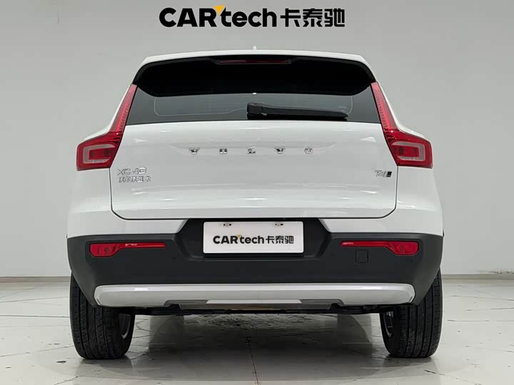 Volvo XC40 2022 T 4 WD — фото 9