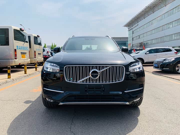 Volvo XC90 2018 T 6 7 — фото 2