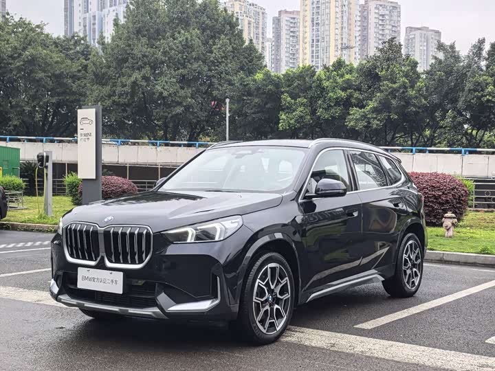 BMW X1 2025 s Drive 25 Li X — фото 1