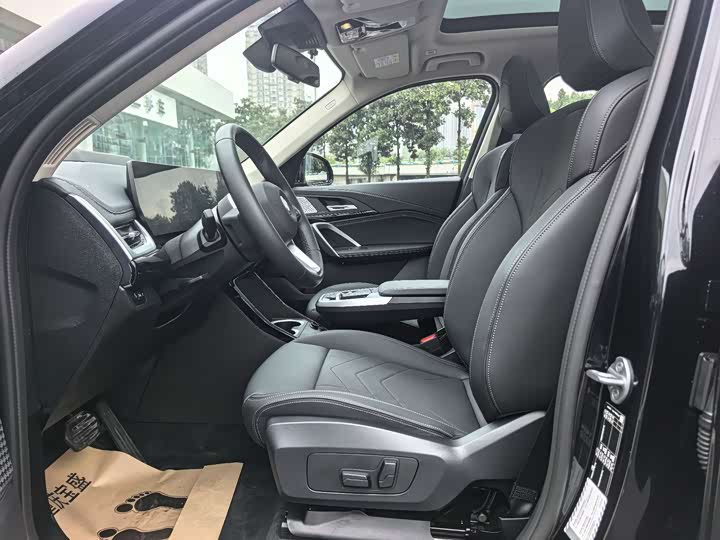 BMW X1 2025 s Drive 25 Li X — фото 10