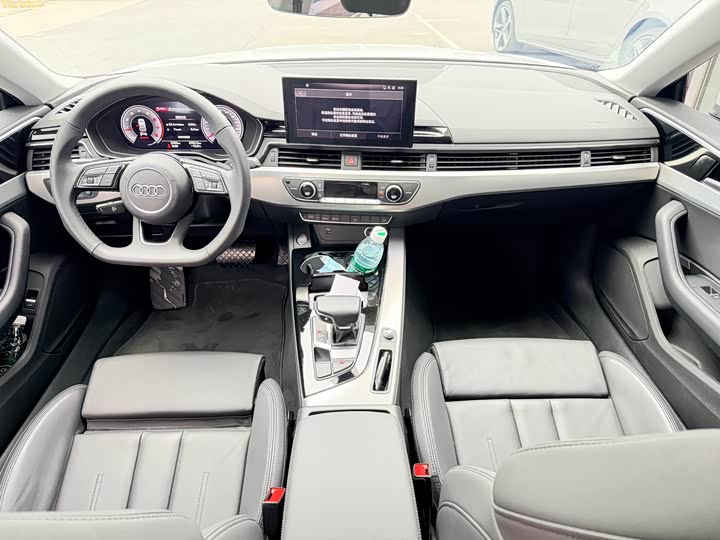 Audi A5 2024 Sportback 40 TFSI — фото 6