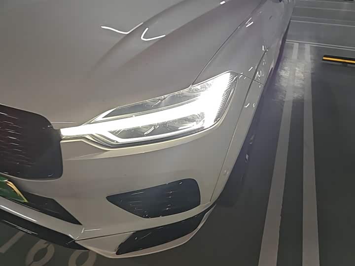 Volvo XC60 Hybrid 2021 T 8 E Hybrid — фото 24