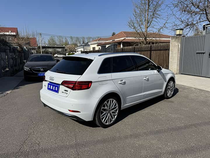 Audi A3 2019 Sportback 35 TFSI V — фото 9