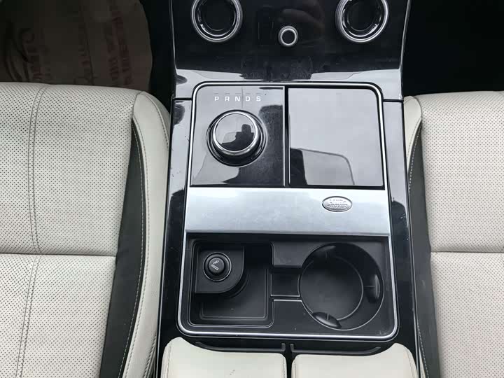 Land Rover Range Rover Velar — фото 23