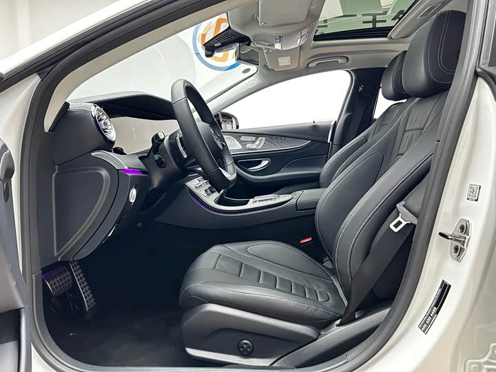 Mercedes-Benz CLS 2023 CLS 300 — фото 7