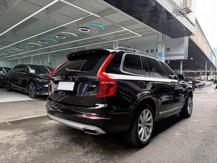 Volvo XC90 2018 T 6 7 — фото 22