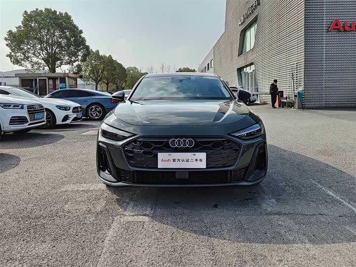 Audi A5L 2026 2.0 T — фото 2