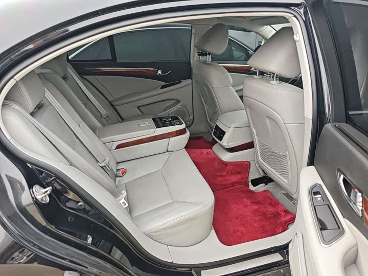 Hongqi H7 2015 2.0 T Premium — фото 11