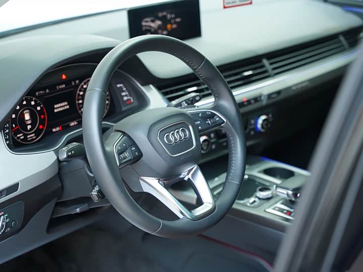 Audi Q7 2019 55 TFSI — фото 14