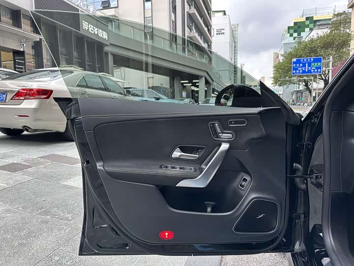 Mercedes-Benz CLA 2022 AMG CLA 45 S 4 MATIC+ — фото 12