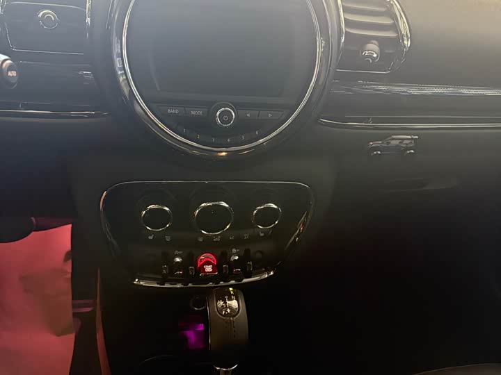 MINI Clubman — фото 5