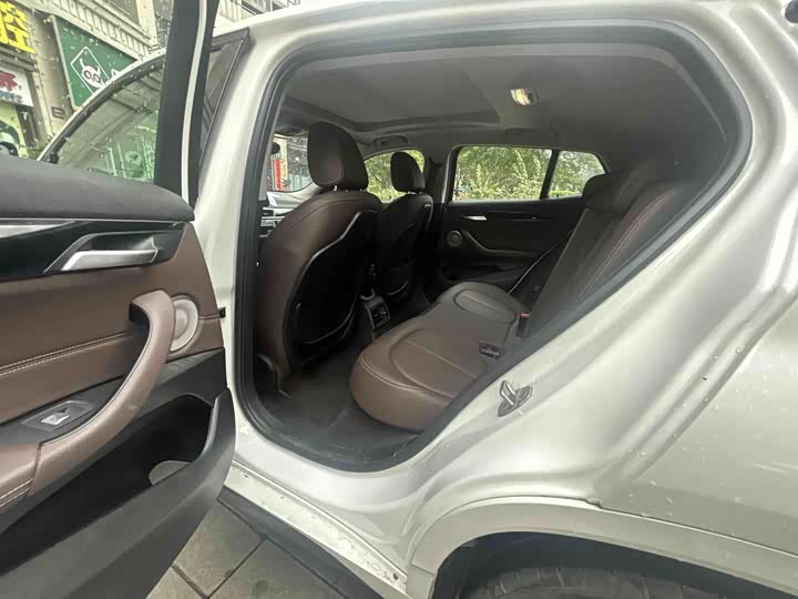 BMW X2 2023 s Drive 25i M — фото 11