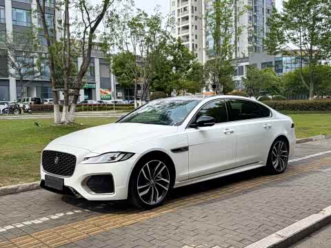 Jaguar XFL 2024 2.0 T P 300 4 WD — фото 21