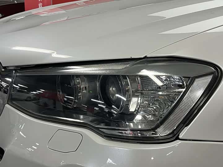 BMW X3 2016 s Drive 20i — фото 7