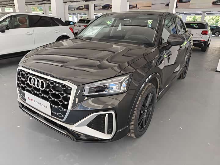 Audi Q2L 2024 35 TFSI — фото 1