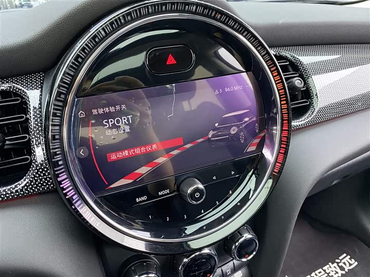MINI Hatch — фото 16