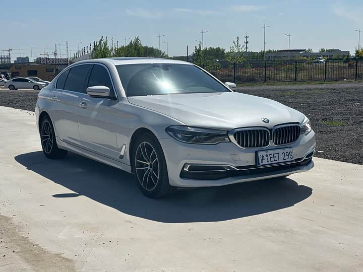 BMW 5-Series 2020 530 Li x Drive — фото 3