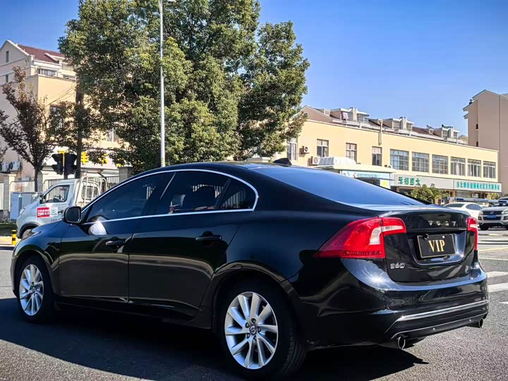 Volvo S60 2015 S 60 L 2.0 T — фото 5