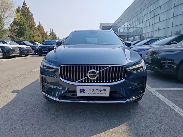 Volvo XC60 2022 B 5 4 WD — фото 4