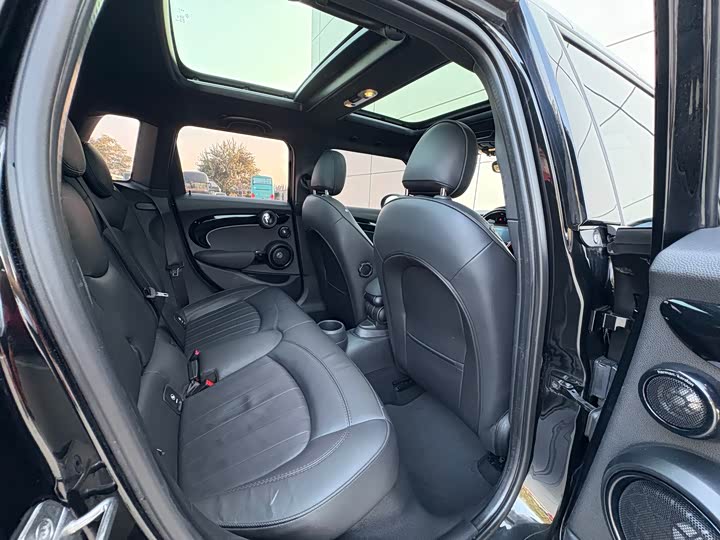 MINI Hatch — фото 15
