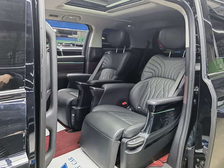 Trumpchi M8 2024 400 T — фото 10