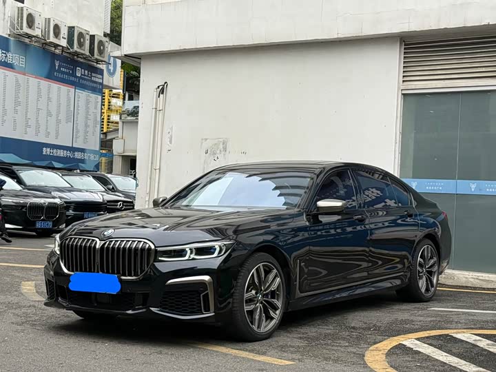 BMW 7-Series 2019 M 760 Li x Drive V 12 — фото 10