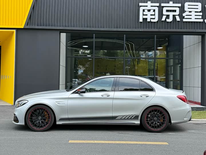Mercedes-Benz C-Class 2017 AMG C 63 S — фото 4