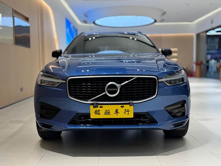 Volvo XC60 2020 T 5 4 WD — фото 2