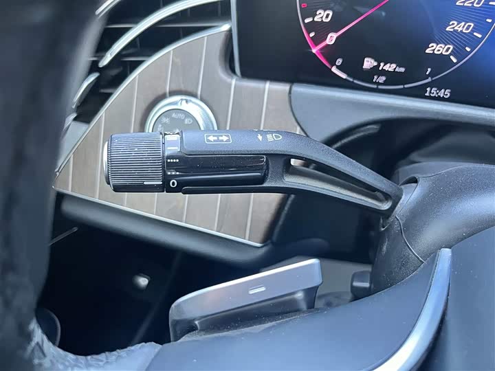 Mercedes-Benz E-Class 2024 E 300 L — фото 15