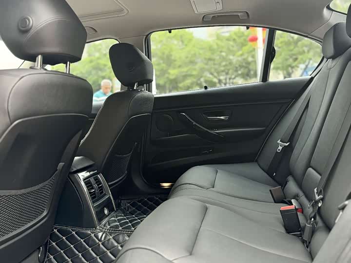 BMW 3 Series 320Li стиль — фото 6