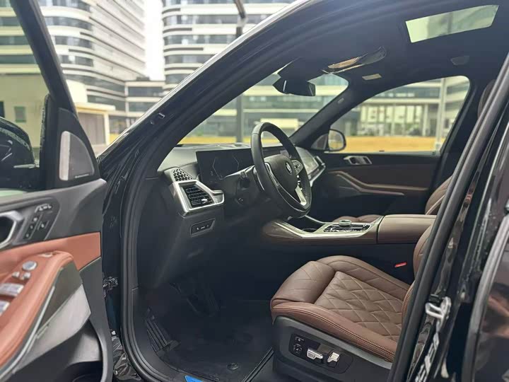 BMW X7 2023 x Drive 40i — фото 4