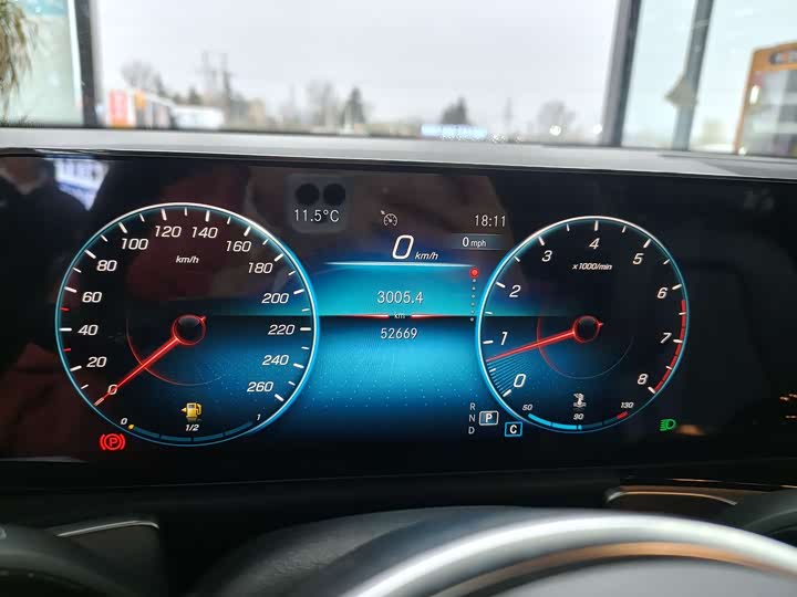 Mercedes-Benz GLB 2022 GLB 220 4 MATIC — фото 11