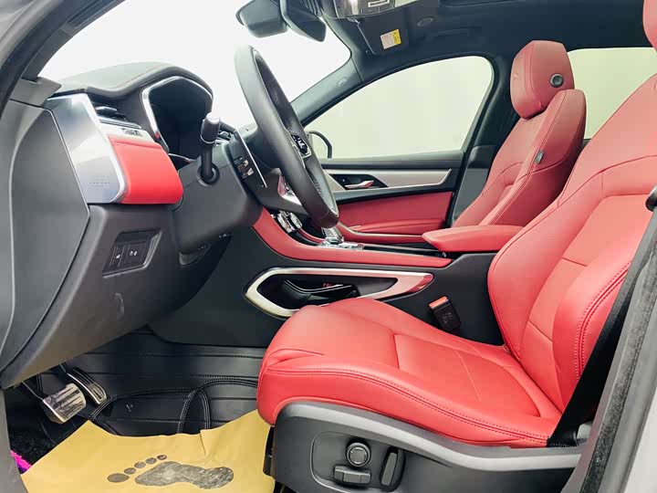 Jaguar F-PACE 2024 P 250 R-Dynamic SE — фото 14