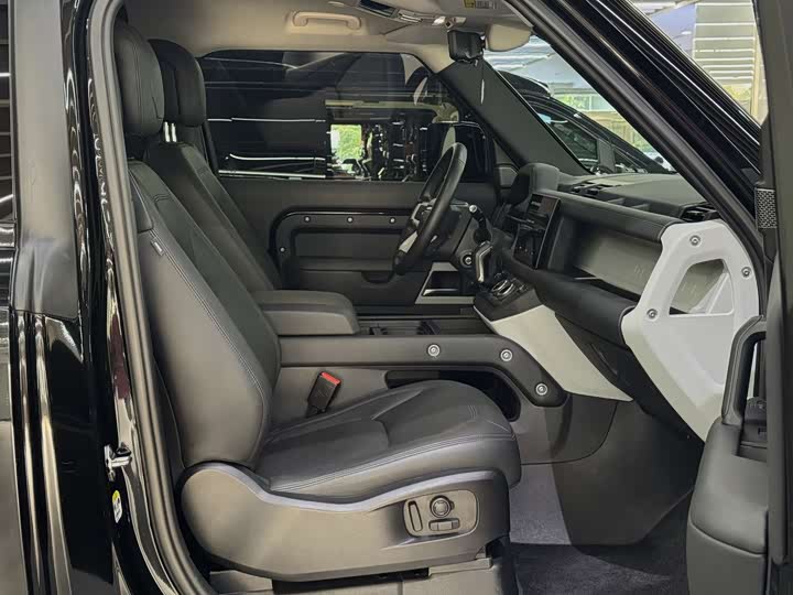Land Rover Defender — фото 17
