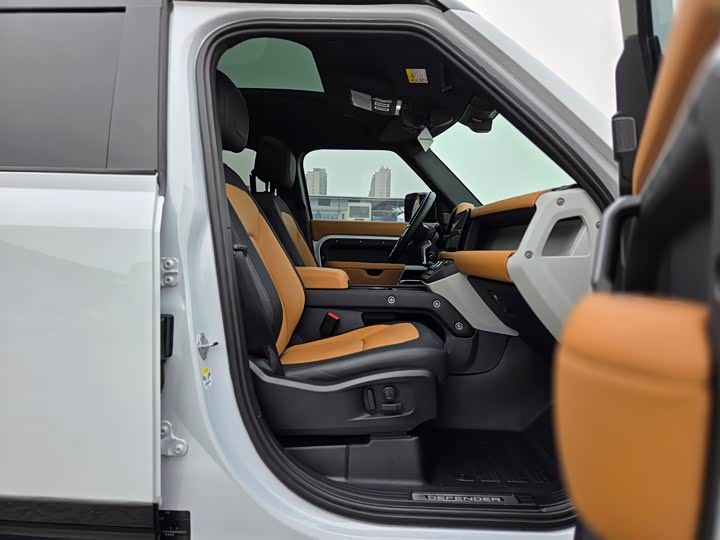 Land Rover Defender — фото 18
