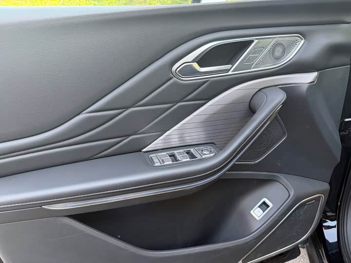 Hongqi HS7 PHEV 2024 2.0 T PHEV 4 WD 6 — фото 5