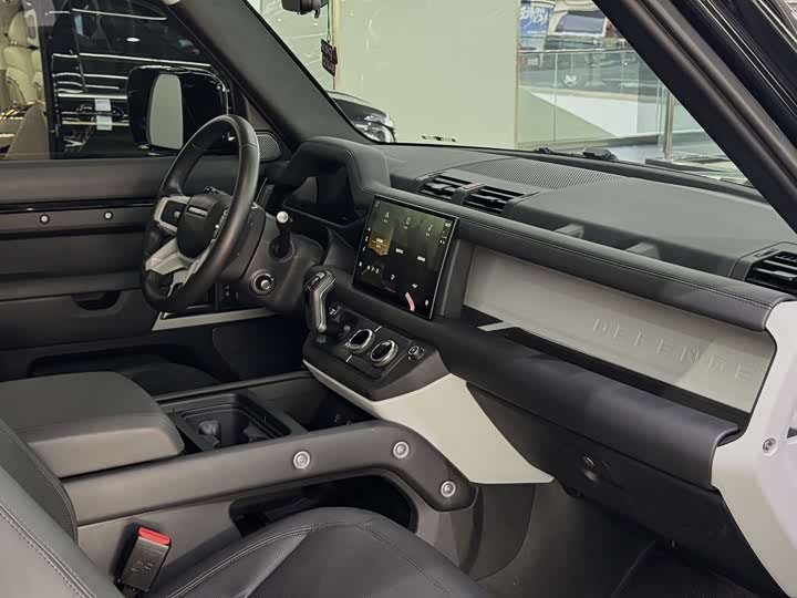 Land Rover Defender — фото 9