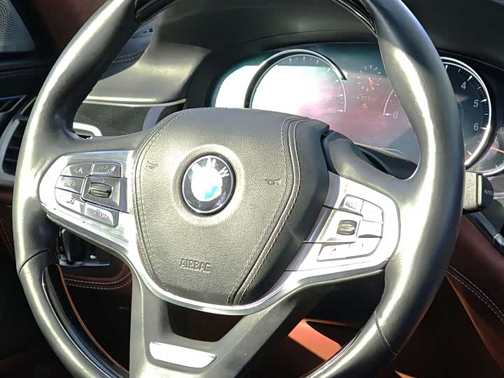 BMW 7-Series 2017 750 Li x Drive — фото 24