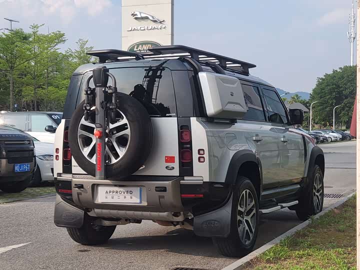 Land Rover Defender — фото 6