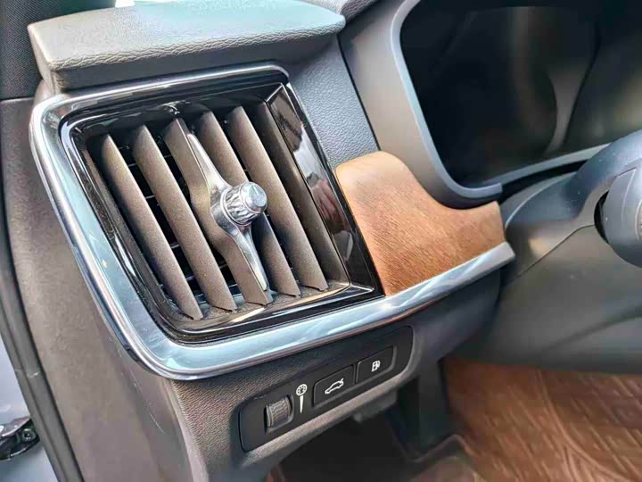 Volvo S90 Hybrid 2022 T 8 E Hybrid — фото 16