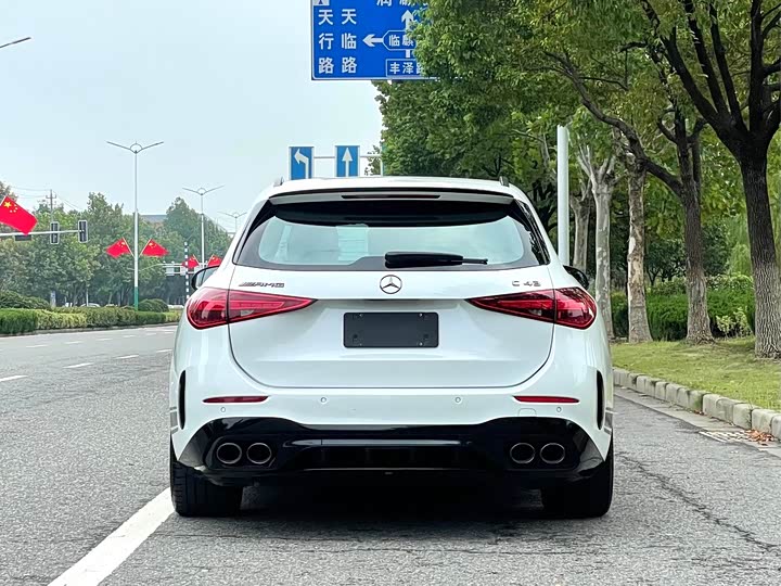 Mercedes-Benz C-Class 2023 AMG C 43 4 MATIC — фото 5