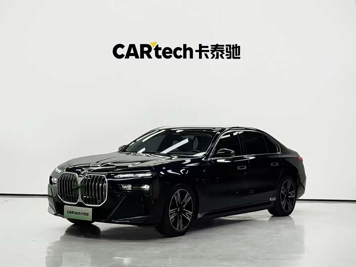 BMW i7 2023 e Drive 50 L M — фото 1