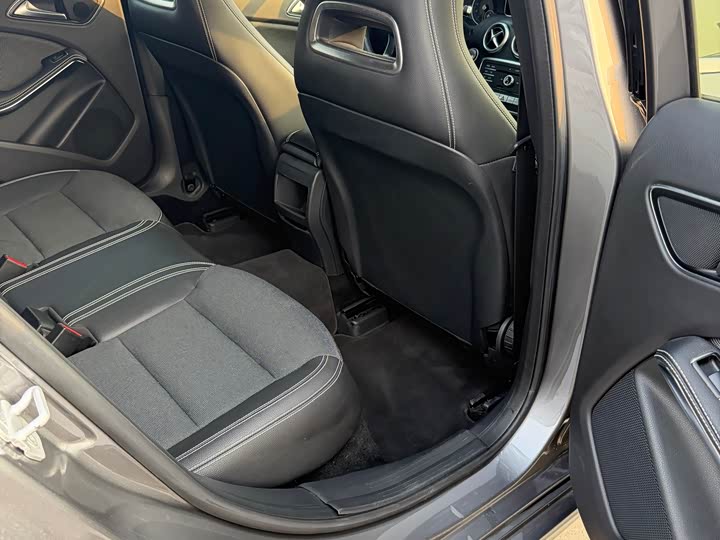 Mercedes-Benz A-Class 2017 A 200 — фото 15