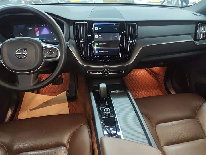 Volvo XC60 2024 B 5 4 WD — фото 14