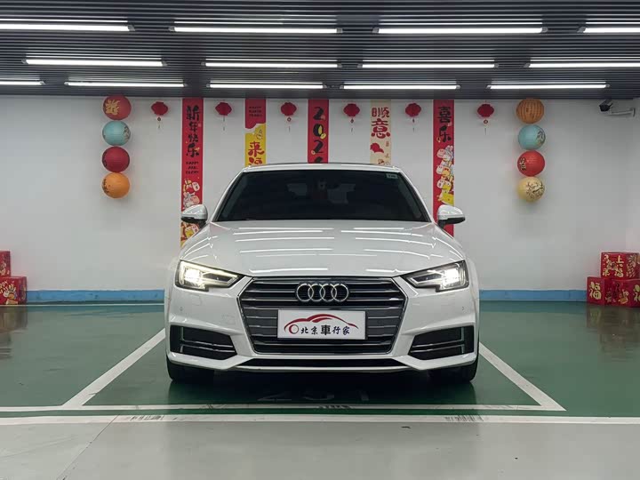 Audi A4L 2018 30 40 TFSI — фото 2