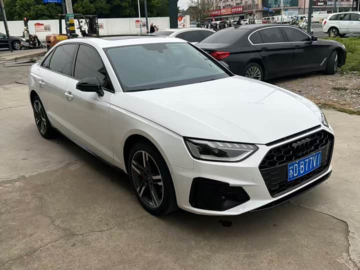 Audi A4L 40 TFSI люкс-динамик — фото 3
